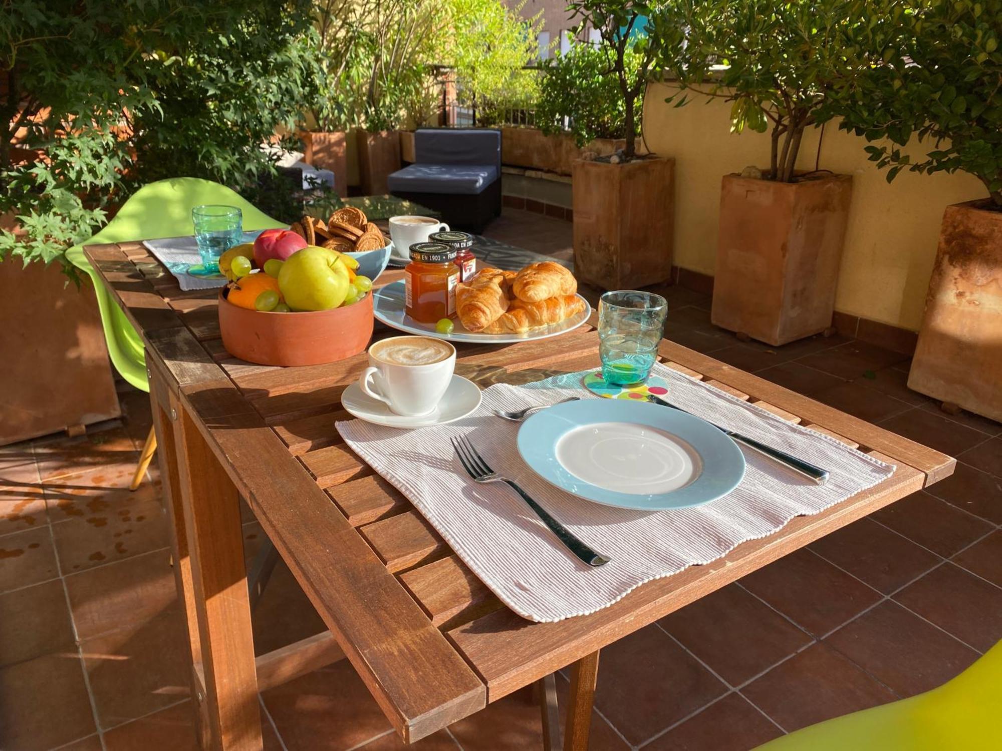 Comoda Habitacion Doble Cerca De Los Lugares Emblematicos De Madrid Exteriör bild